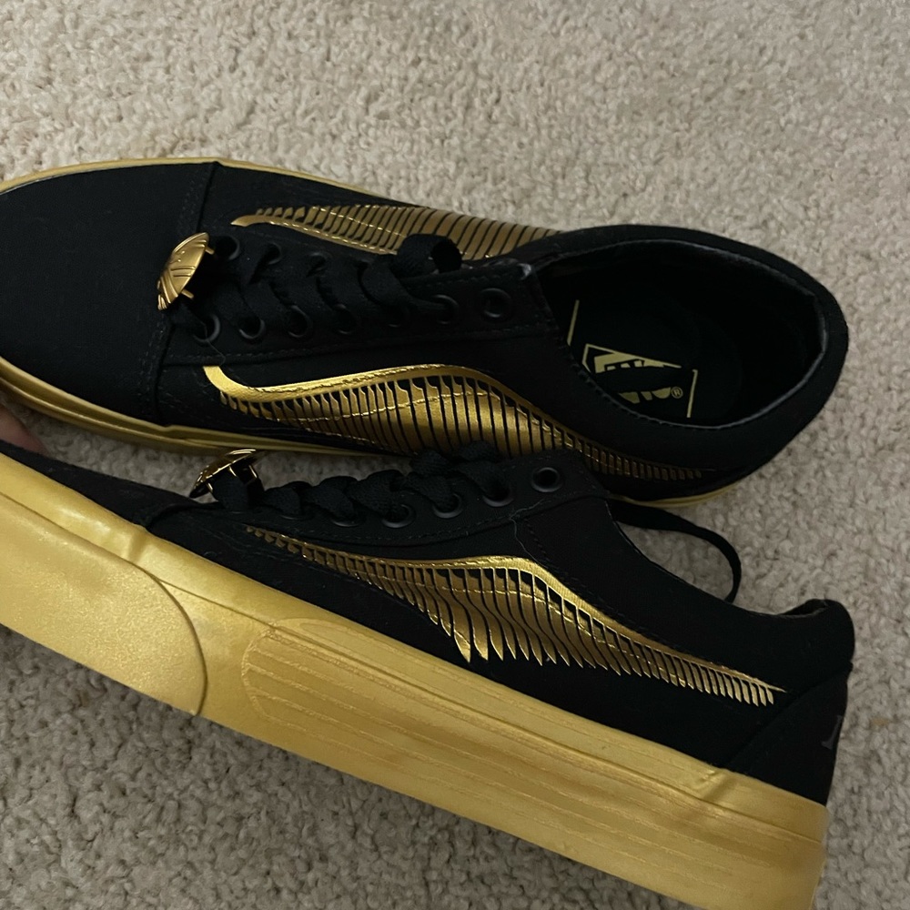 Harry Potter golden snitch vans